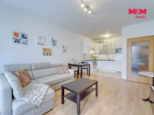 Prodej bytu 2+kk, Praha, Sazovická, 47 m2