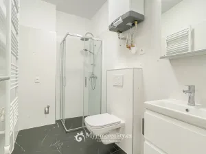Pronájem bytu 1+1, Znojmo, Mariánské náměstí, 36 m2
