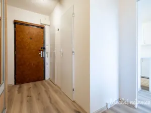 Pronájem bytu 2+kk, Praha, Kišiněvská, 48 m2