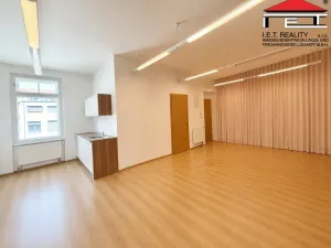 Pronájem kanceláře, Brno, Jakubské náměstí, 87 m2