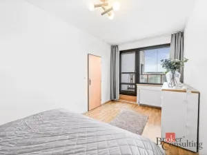 Pronájem bytu 4+1, Praha - Smíchov, Pod Fialkou, 94 m2