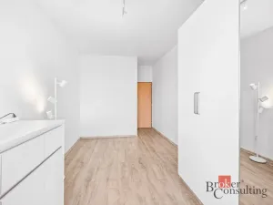 Pronájem bytu 4+1, Praha - Smíchov, Pod Fialkou, 94 m2