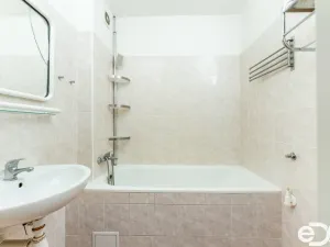 Prodej bytu 1+kk, Praha, Bohumínská, 40 m2