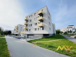 Pronájem bytu 1+kk, Hradec Králové - Nový Hradec Králové, Jana Masaryka, 32 m2