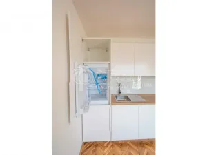 Pronájem bytu 2+kk, Praha - Žižkov, Na Balkáně, 45 m2