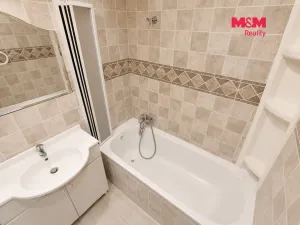 Pronájem bytu 2+1, Ústí nad Labem - Mojžíř, Peškova, 63 m2