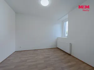 Pronájem rodinného domu, Vrátno, 302 m2