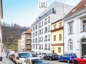 Prodej bytu 1+kk, Praha - Smíchov, Pod Barvířkou, 48 m2