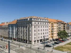 Prodej bytu 2+kk, Praha, Jeseniova, 61 m2
