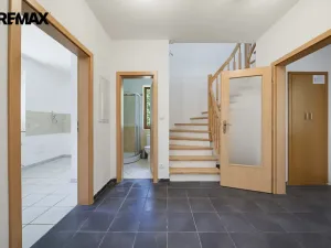 Prodej rodinného domu, Karlovy Vary, Slovenská, 98 m2