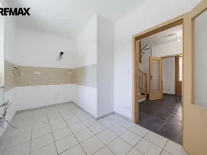 Prodej rodinného domu, Karlovy Vary, Slovenská, 119 m2