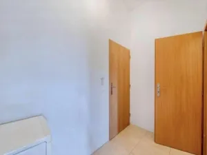 Pronájem bytu 2+kk, Praha - Žižkov, Jeseniova, 45 m2