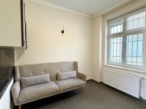 Pronájem obchodního prostoru, Cheb, Májová, 35 m2