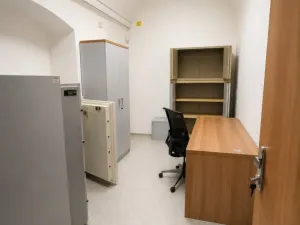 Pronájem kanceláře, Rokycany - Střed, Masarykovo náměstí, 180 m2