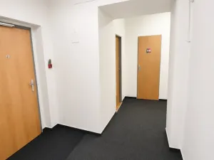 Pronájem kanceláře, Rokycany - Střed, Masarykovo náměstí, 180 m2