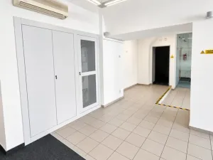 Pronájem kanceláře, Rokycany - Střed, Masarykovo náměstí, 180 m2