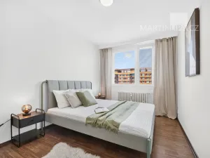 Prodej bytu 2+kk, Praha - Kobylisy, Famfulíkova, 43 m2