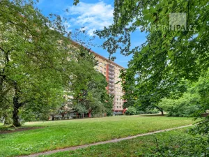 Prodej bytu 2+kk, Praha - Kobylisy, Famfulíkova, 43 m2