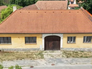 Prodej komerční nemovitosti, Budišov, 678 m2