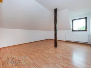 Prodej rodinného domu, Neveklov, Husova, 238 m2
