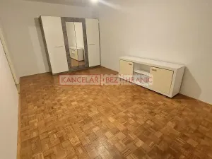 Pronájem bytu 2+1, Zlín, Mlýnská, 55 m2
