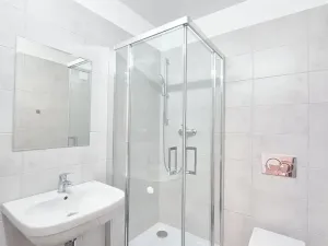 Pronájem kanceláře, Praha - Smíchov, U Demartinky, 96 m2
