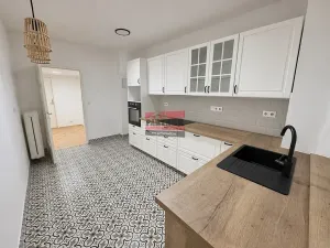 Pronájem bytu 2+1, Praha - Vinohrady, Šrobárova, 83 m2