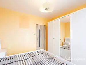 Pronájem bytu 3+1, Praha - Prosek, Jablonecká, 78 m2