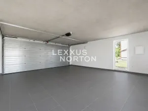 Pronájem rodinného domu, Praha - Nebušice, Hornofova, 230 m2