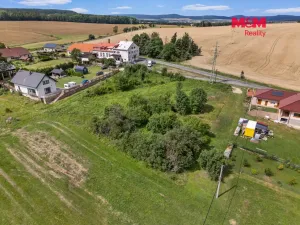 Prodej pozemku pro bydlení, Komárov, 4052 m2