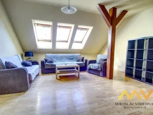 Pronájem bytu 3+1, Hradec Králové, Průmyslová, 92 m2