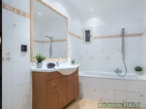 Pronájem bytu 3+1, Praha - Holešovice, 130 m2