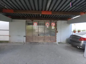 Pronájem garáže, Praha - Kyje, Manželů Dostálových, 18 m2