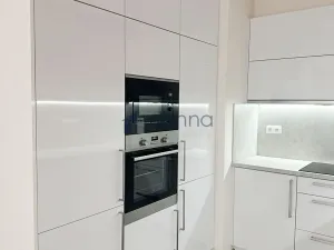 Pronájem bytu 2+kk, Praha, Křižíkova, 53 m2