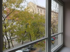 Pronájem bytu 2+kk, Praha, Křižíkova, 53 m2