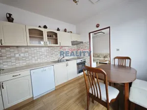 Prodej bytu 3+1, Chýnov, U Kuželníku, 76 m2