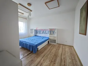 Prodej bytu 3+1, Chýnov, U Kuželníku, 76 m2