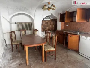 Prodej rodinného domu, Velešín, náměstí J. V. Kamarýta, 505 m2