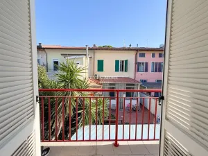 Prodej vily, Viareggio, Itálie, Via Virgilio, 95 m2