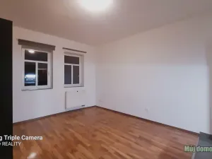 Pronájem bytu 1+kk, Praha - Vysočany, Freyova, 35 m2