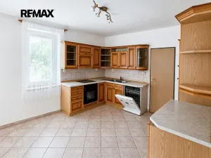 Pronájem bytu 2+1, Jesenice, K Belnici, 90 m2