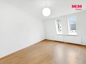 Pronájem bytu 2+kk, Jablonec nad Nisou, Anenské náměstí, 54 m2