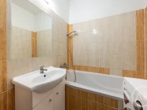 Prodej bytu 2+1, Ostrava - Poruba, Liptaňské náměstí, 54 m2