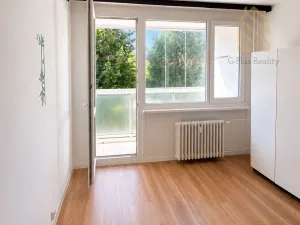 Prodej bytu 2+1, Ústí nad Labem - Mojžíř, Jindřicha Plachty, 68 m2