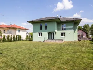 Pronájem rodinného domu, Průhonice, Pod Valem II., 350 m2