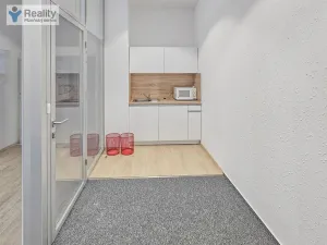 Pronájem kanceláře, Plzeň - Jižní Předměstí, Kovářská, 88 m2