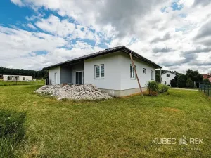 Prodej rodinného domu, Ústrašice, 130 m2