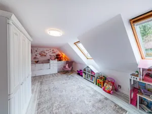 Prodej rodinného domu, Česká Lípa, Nerudova, 211 m2
