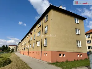 Prodej bytu 3+1, Teplá, Školní, 72 m2