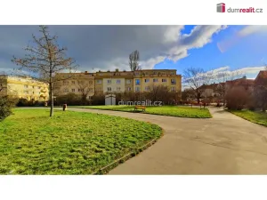 Pronájem bytu 2+kk, Praha - Vinohrady, Nad olšinami, 42 m2